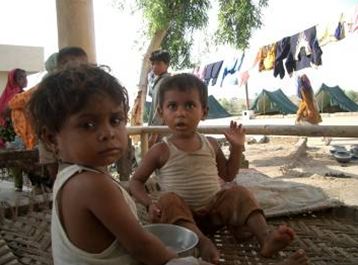 パキスタン水害被災地の子どもたち