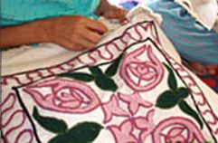カシミール刺繍事業